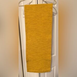 Yellow / Gold, Table Runner, Like New, 100% Cotton, Size: 13 x 72 Inches